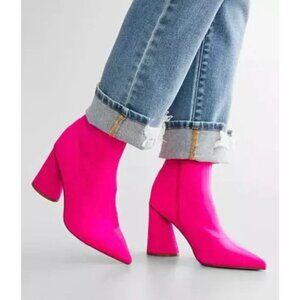 Steve Madden Valyant Hot Pink Chunky Heel Stretch Bootie